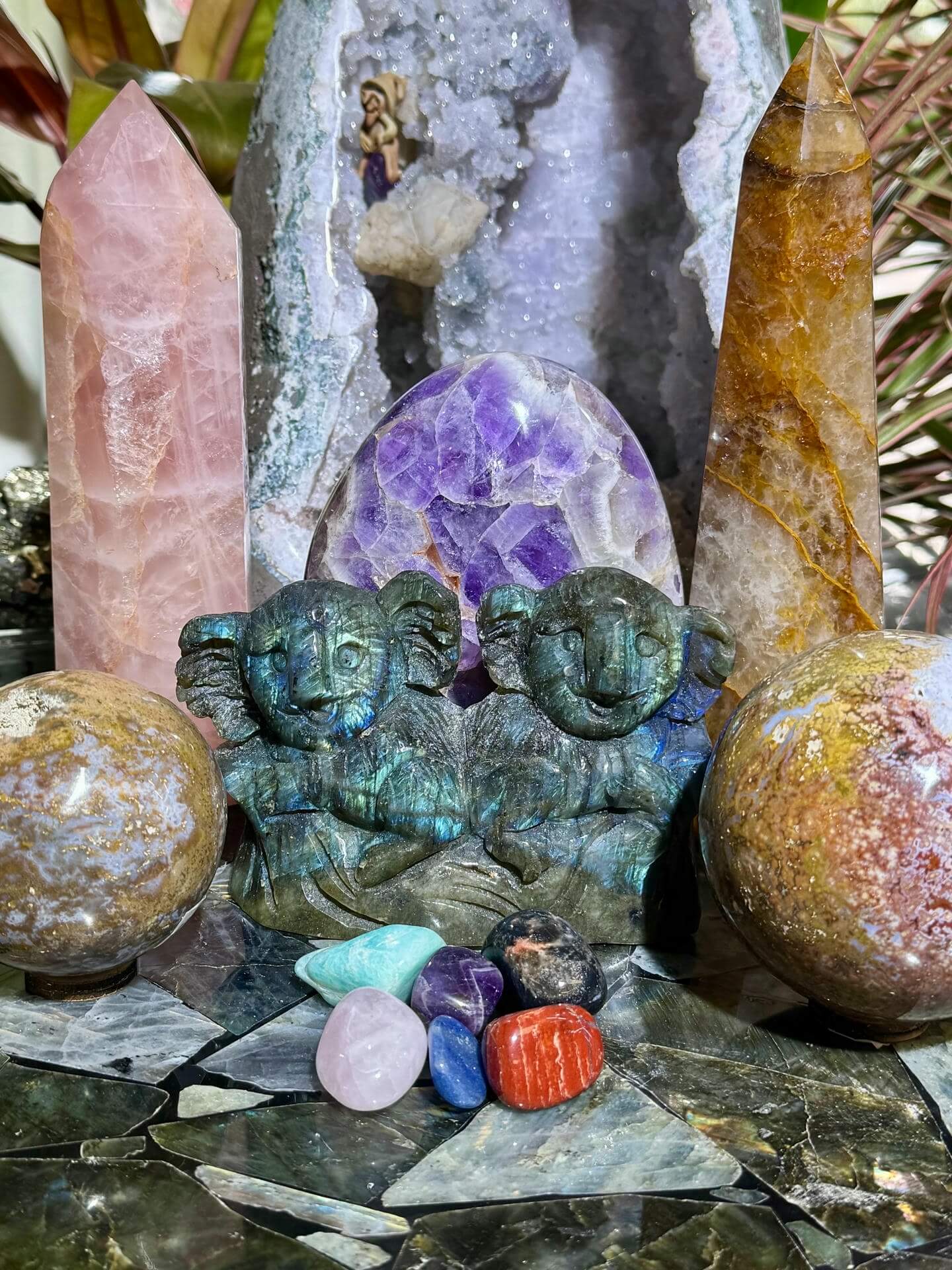 Tumbled, Polished, & Carved Crystals