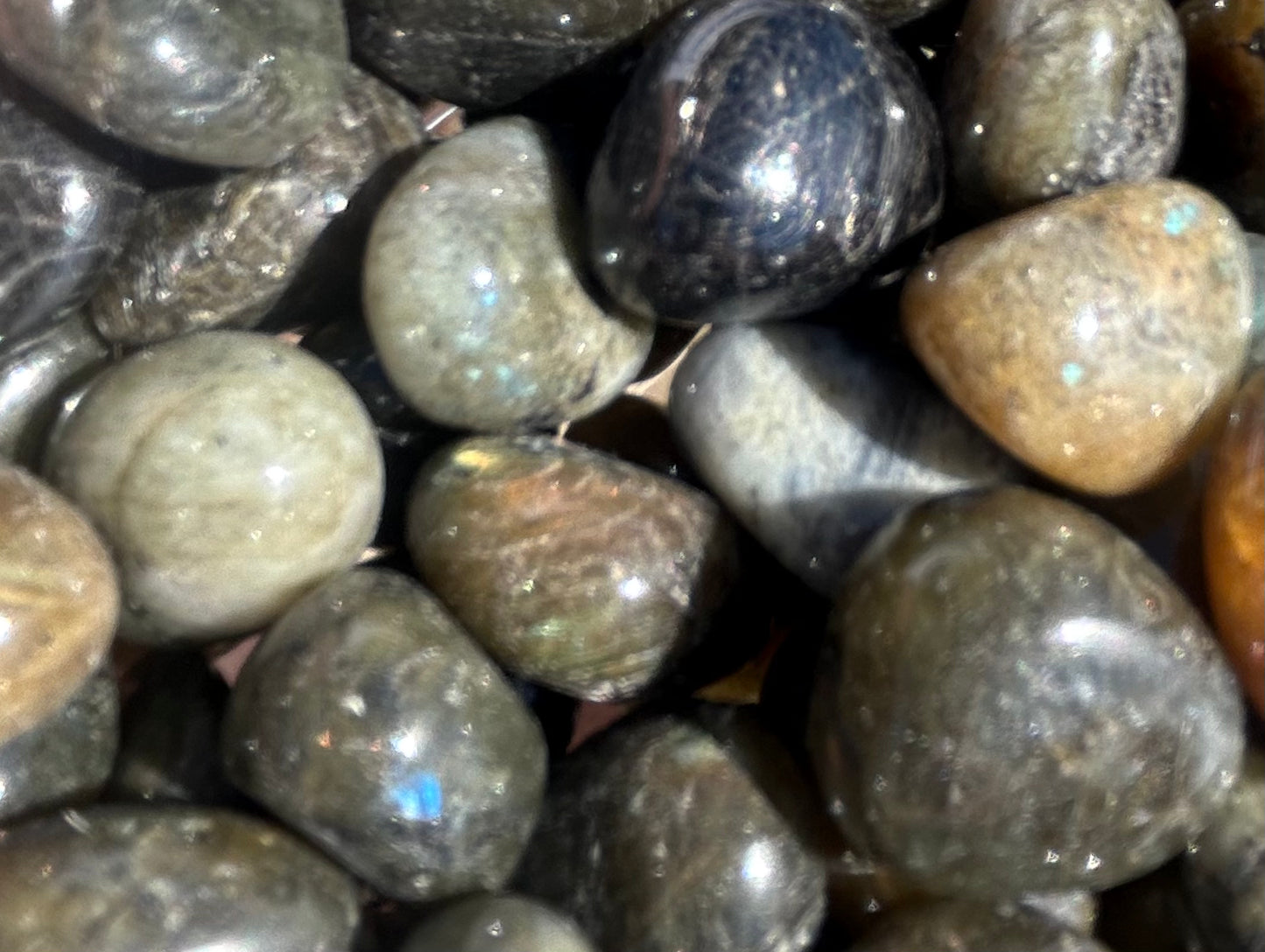 Labradorite tumble stones MMM