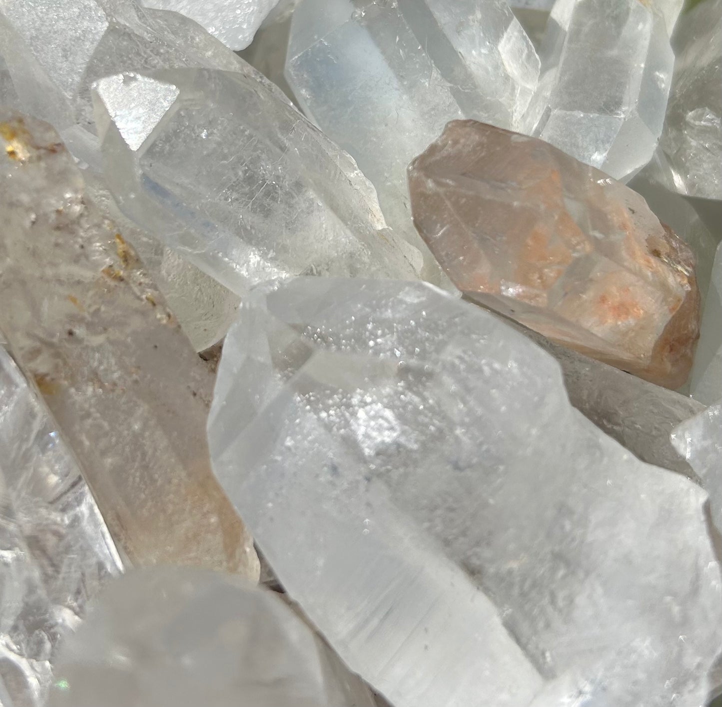 Mondo Quartz Mountain Mineral Market