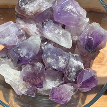 Cargar imagen en el visor de la galería, Amethyst Points
